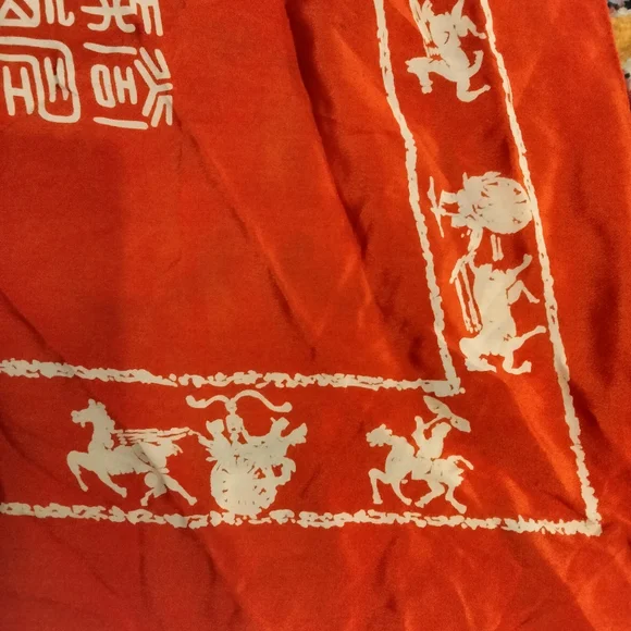 Vintage silk scarf - Picture 2 of 6